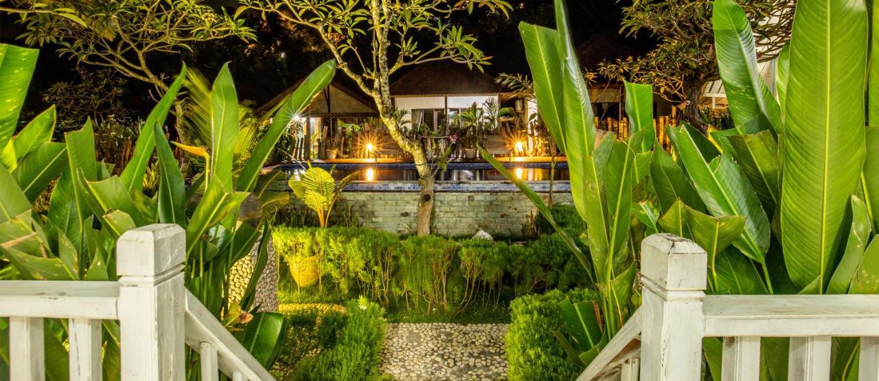 Bakung Cozy Cottage Batununggul Exterior photo